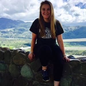 Meet your Posher, Laura